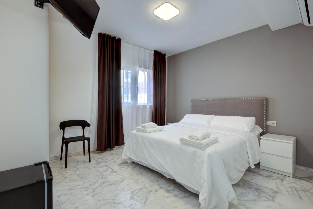 Hostal 37 Estepona Zewnętrze zdjęcie