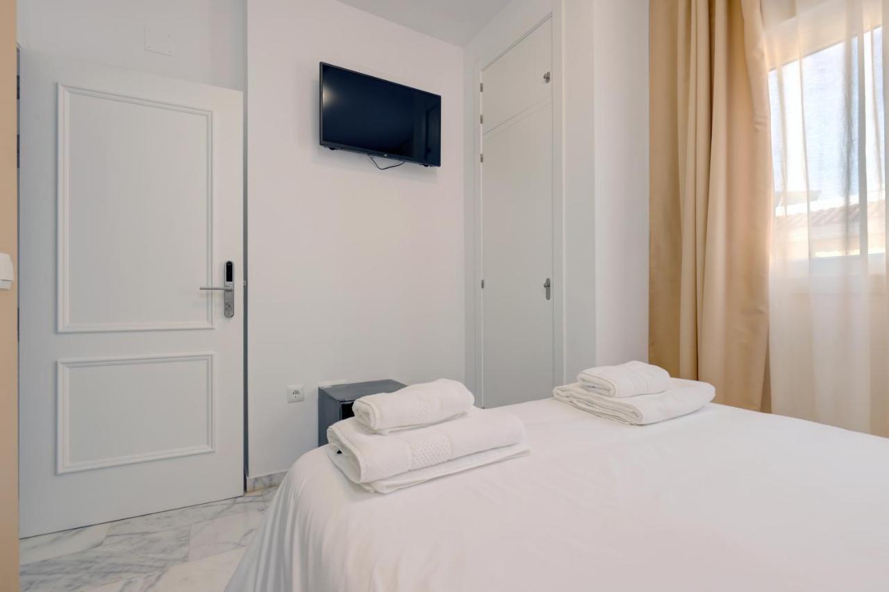 Hostal 37 Estepona Zewnętrze zdjęcie