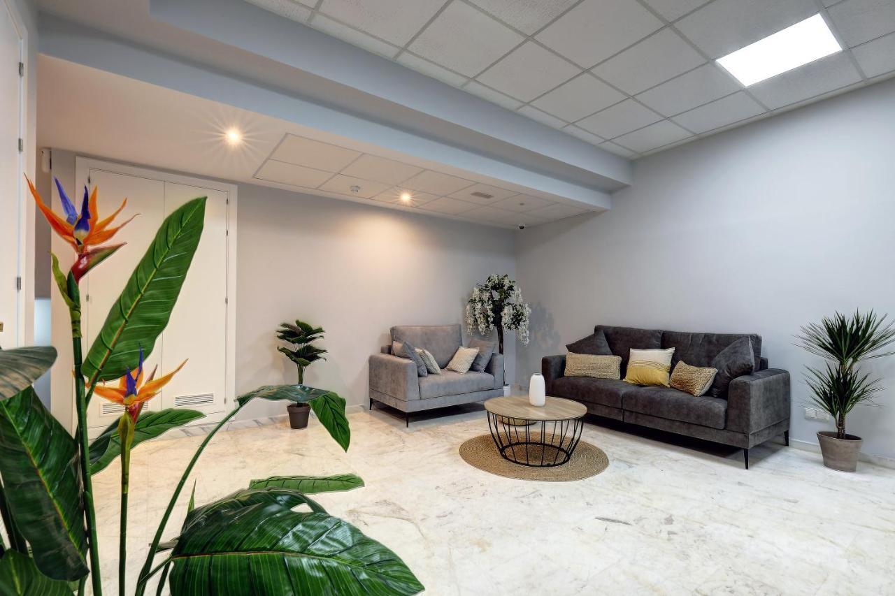 Hostal 37 Estepona Zewnętrze zdjęcie